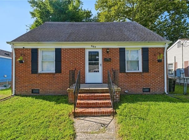 607 Lee Street, Hampton, VA 23669