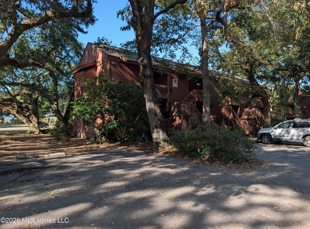 121 Lakeside Villa lot: C, Diamondhead, MS 39525