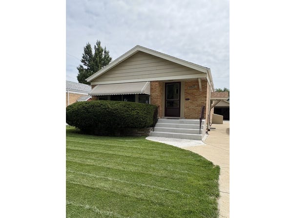 10525 S Millard Avenue, Chicago, IL 60655