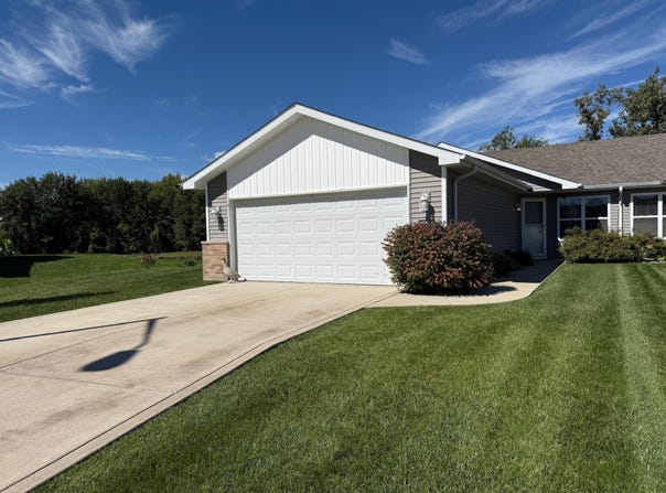 8438 Madison Street, Merrillville, IN 46410