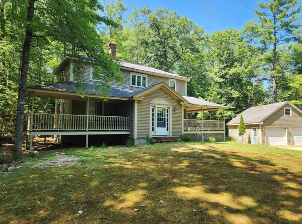 100 Colonial Circle, Harrison, ME 04040