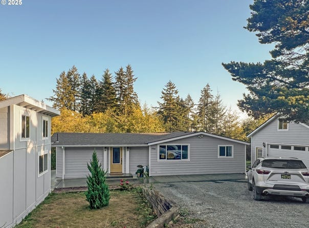 97040 Henderson, Brookings, OR 97415