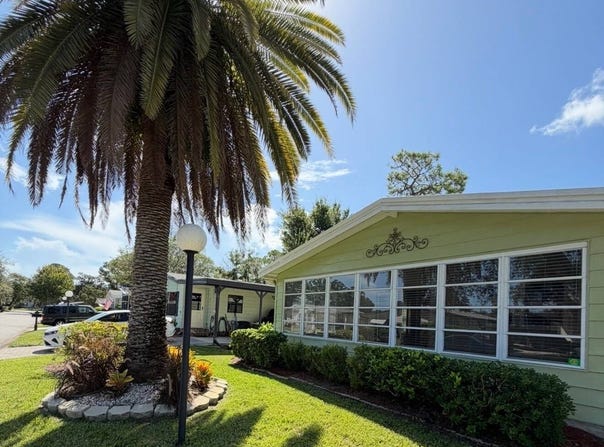 4 Sunset Falls Drive, Ormond Beach, FL 32174