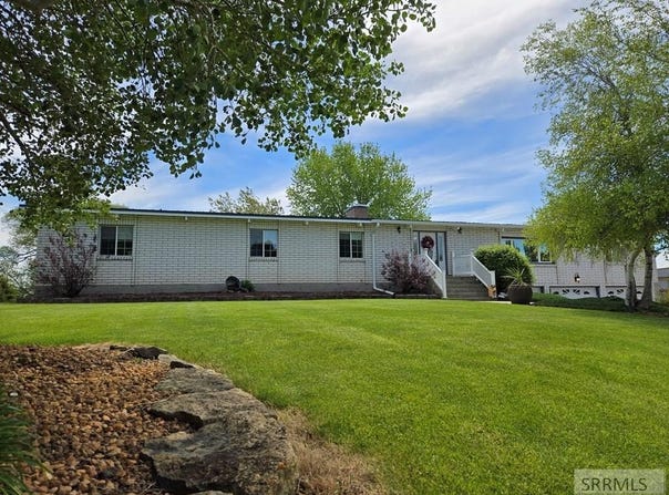 674 N 2800 E, St Anthony, ID 83445
