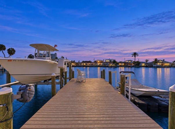 6420 3RD PALM Point, ST PETE BEACH, FL 33706
