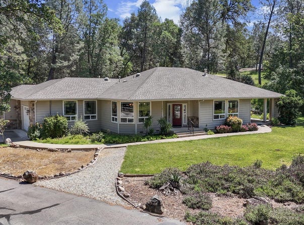 11671 Mae Lane, Redding, CA 96003