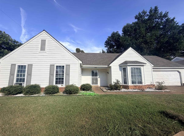 2964 RIDGEWAY Rd, Memphis, TN 38115