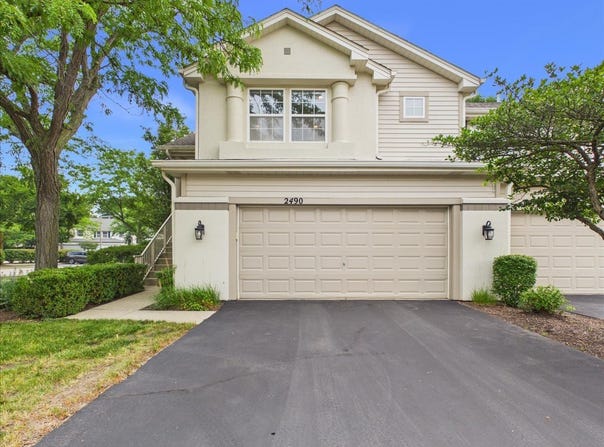 2490 Palazzo Court, Buffalo Grove, IL 60089