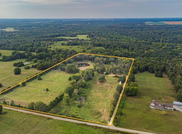 1072 NE 55th Road, Lamar, MO 64759