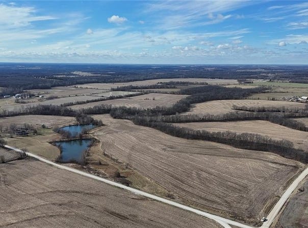 Pike 409, Bowling Green, MO 63334