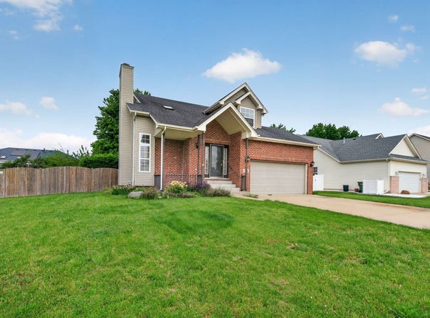 1160 S Heritage Drive, Diamond, IL 60416