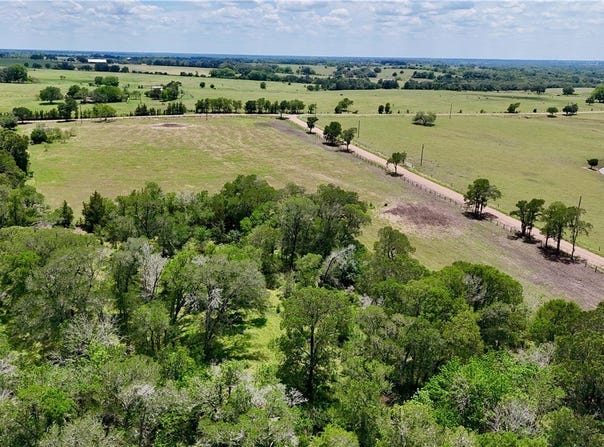 2340 Langdon Road, Weimar, TX 78962