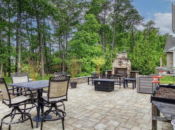 102 Ambermist Way, Forked River, NJ 08731