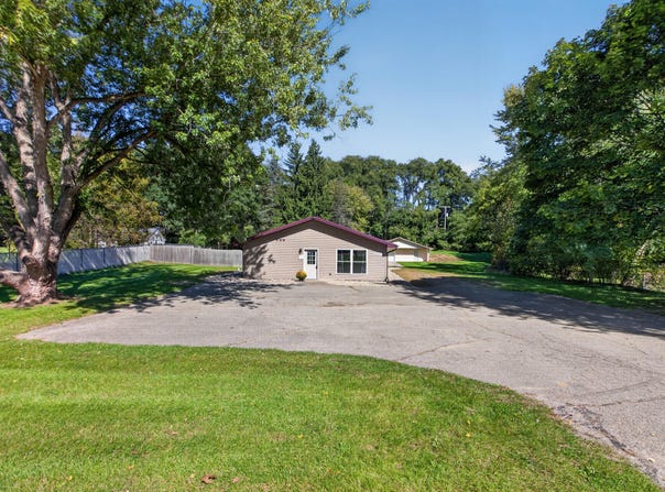 6200 Brooklyn Road, Jackson, MI 49201
