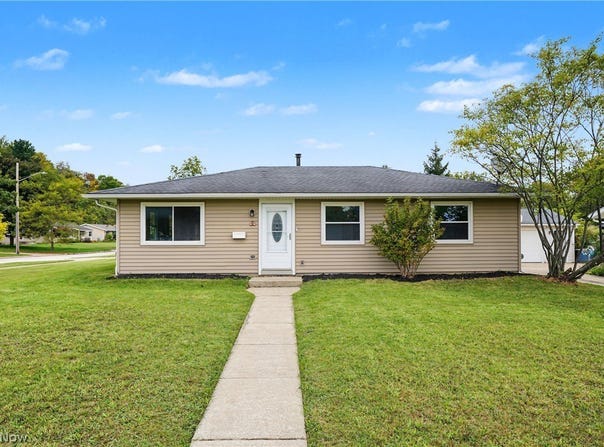 483 Myra Drive, Chardon, OH 44024
