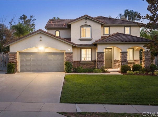 865 Canterbury, San Dimas, CA 91773