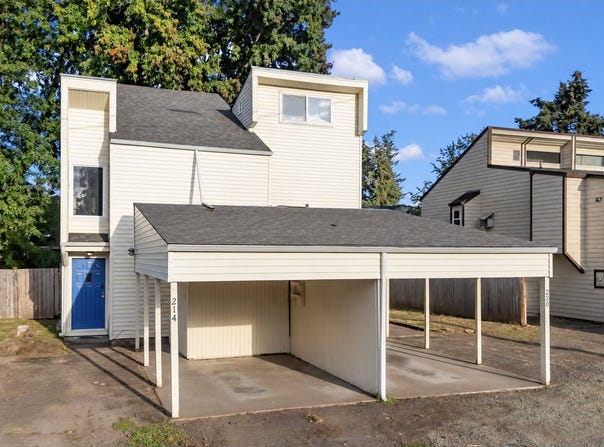 220 SE 28TH Ave, Hillsboro, OR 97123