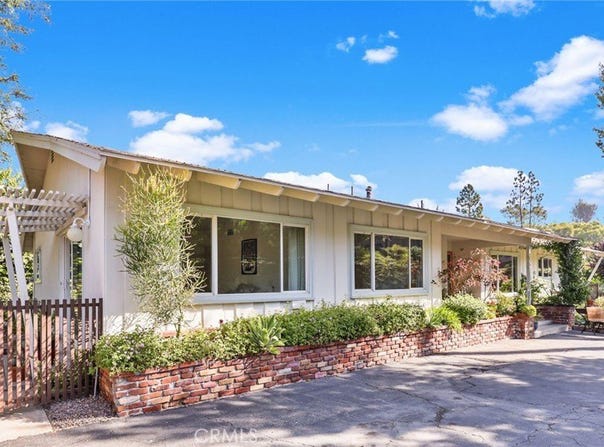 1425 Longview, Fullerton, CA 92831