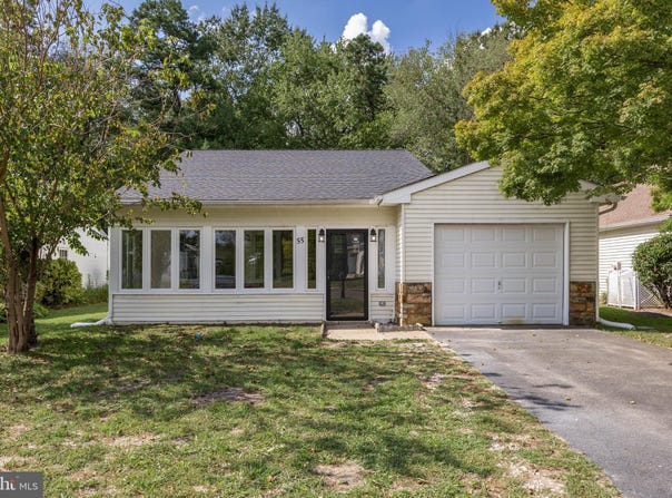 55 SHEFFIELD Place, SOUTHAMPTON, NJ 08088