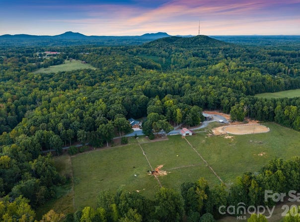 996 Beamguard Road, Clover, SC 29710