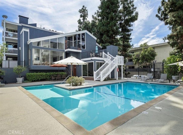 17711 Margate Street, Encino, CA 91316