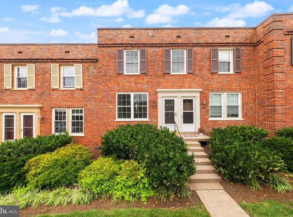 1400 S EDGEWOOD Street, ARLINGTON, VA 22204