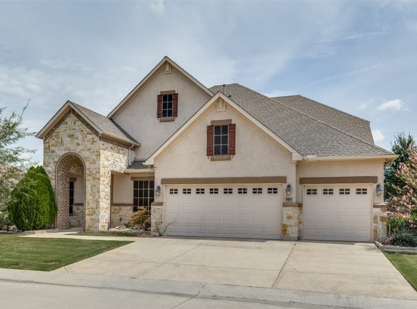 9805 Ironwood Drive, Denton, TX 76207