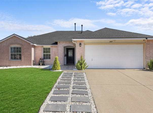 2603 Clark Drive, Corinth, TX 76210