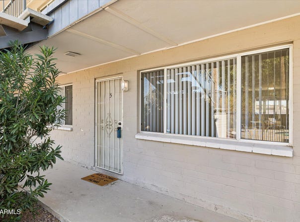 1111 E Turney Avenue, Phoenix, AZ 85014