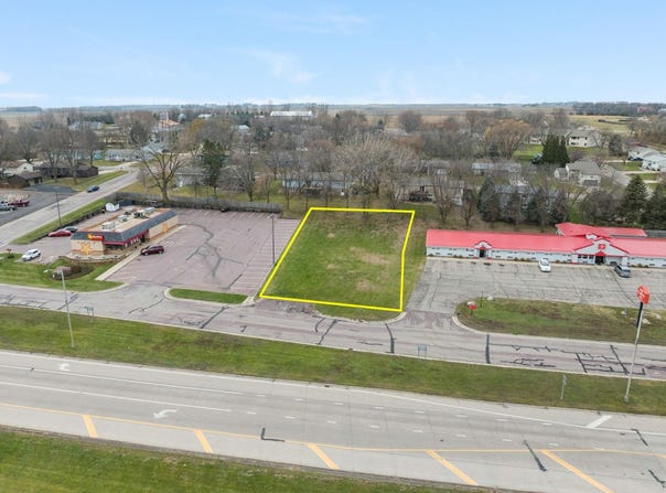 240 3rd Avenue, Windom, MN 56101