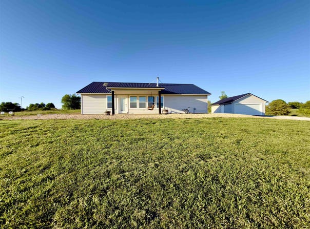 1779 NC 1600, Compton, AR 72624