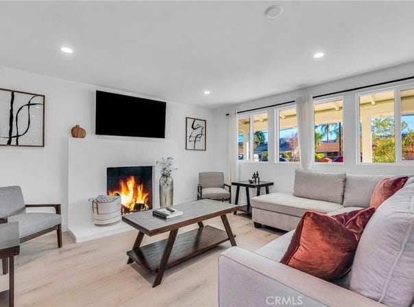 651 E Hillcrest Drive, Thousand Oaks, CA 91360