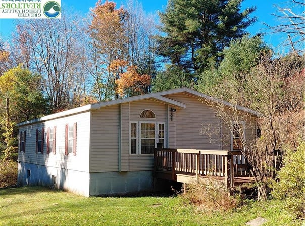 175 White Lane, Towamensing Twp, PA 18071