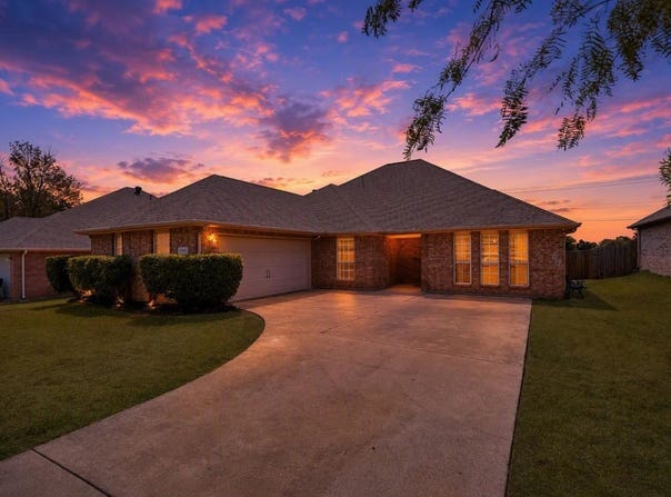1800 Buena Vista Drive, Denton, TX 76210