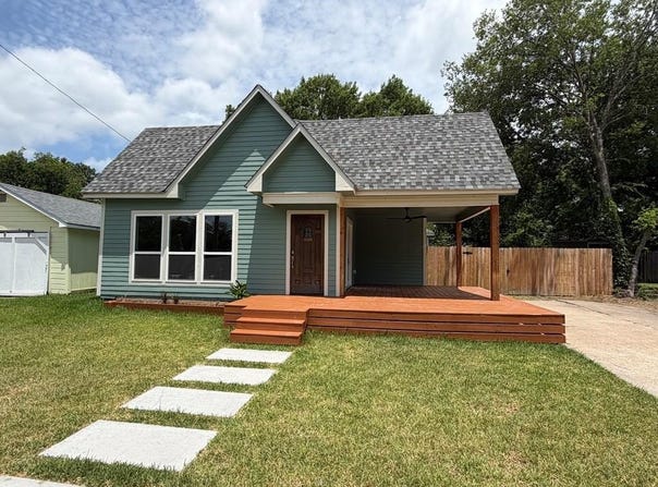 405 E 9th St, Kemp, TX 75143