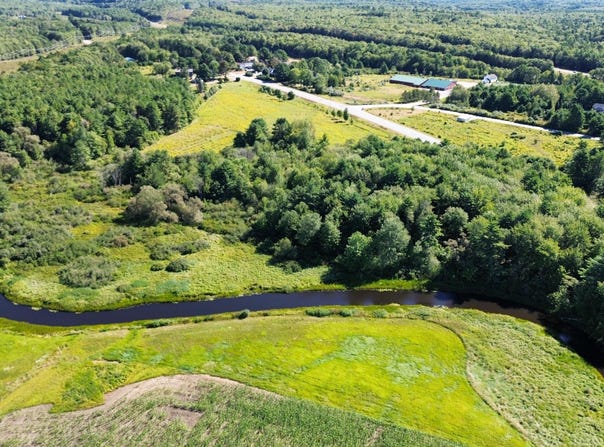 210B Augusta Road, Topsham, ME 04086