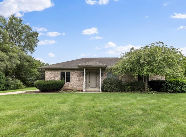 1566 N Dawn Avenue, La Porte, IN 46350