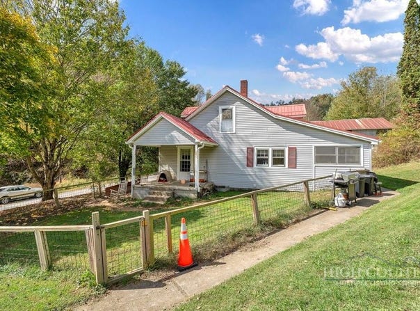 1068 Laurel Branch Road, Vilas, NC 28692