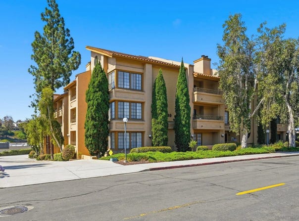 5649 Lake Park, La Mesa, CA 91942