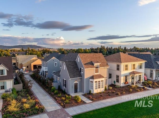 1508 S Picotee Circle, Moscow, ID 83843