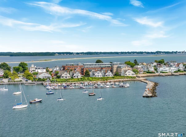 Stonington Commons, Stonington, CT 06378
