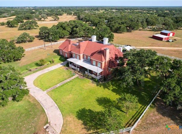 603 CR 438 Road, Yoakum, TX 77995