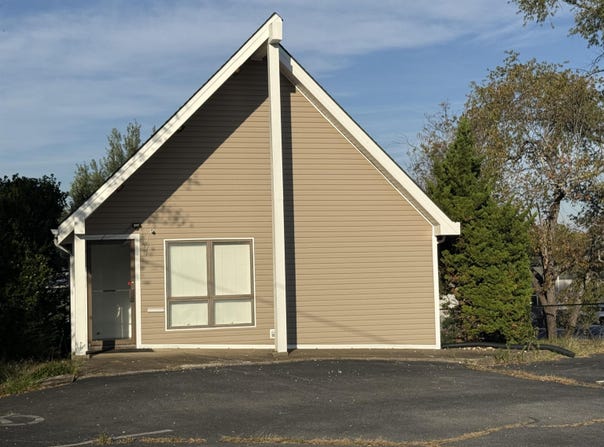 1115 IVY ST, WAYNESBORO, VA 22980