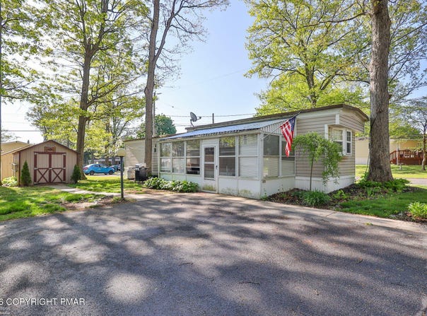 372 Black Oak Lane, Bath, PA 18014