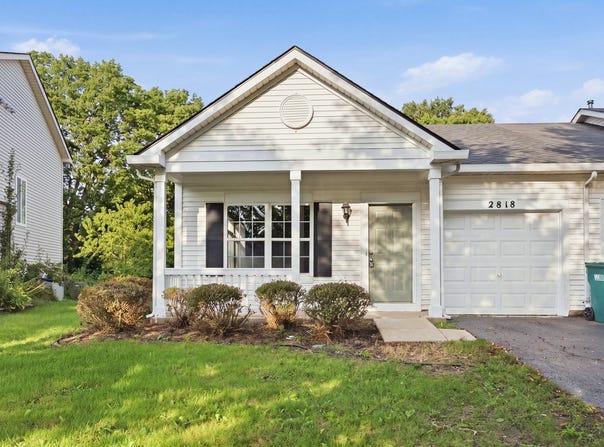 2818 Sun Valley Drive, Plainfield, IL 60586