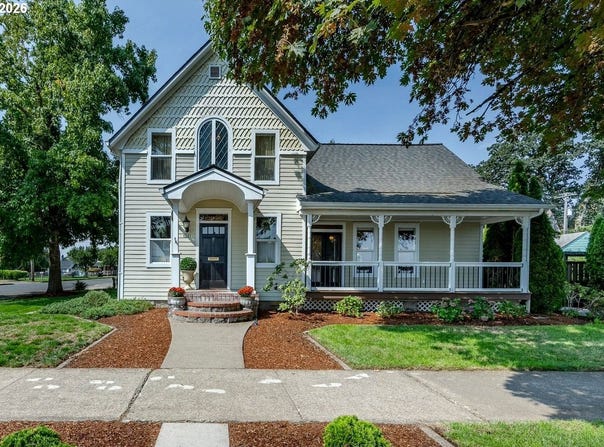 1221 JUNIPER St, JunctionCity, OR 97448