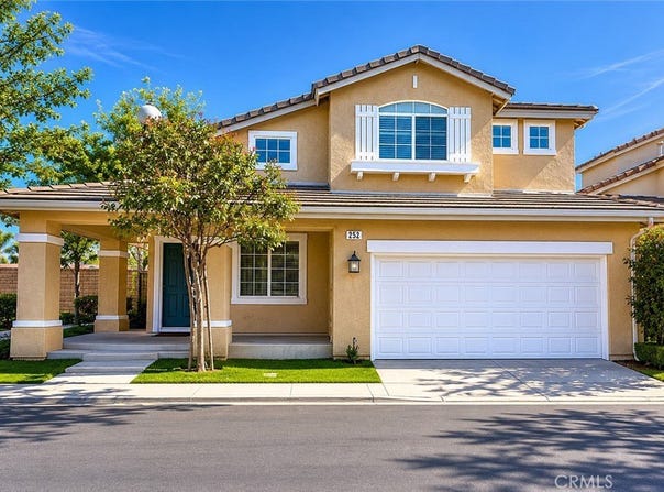 292 Edgemire Lane, Simi Valley, CA 93065