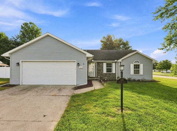 602 Brittany Drive, Champaign, IL 61822