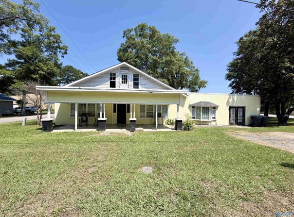 401 Cedar Bluff Road, Centre, AL 35960
