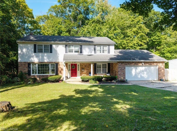 2197 Thurmont Road, Akron, OH 44313